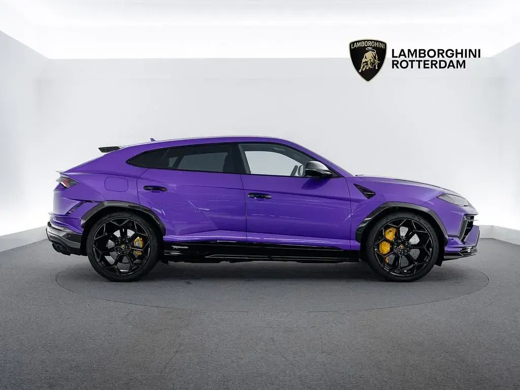 Gebraucht Lamborghini Urus 666 PS (489 kW) 2025 Violett SUV
