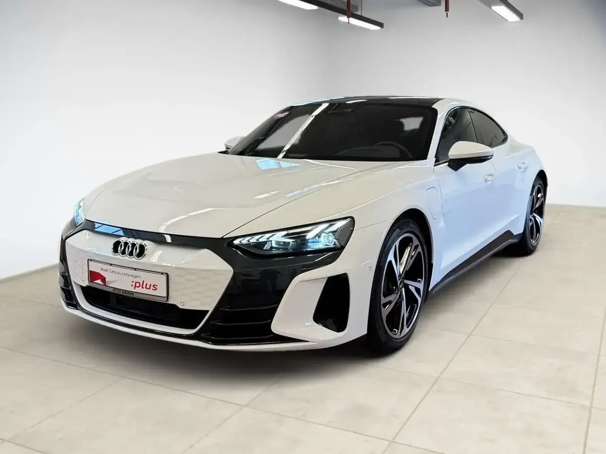 Gebraucht Audi e-tron GT quattro Sport 350 kW (476 PS) 2024 Ibisweiß Limousine