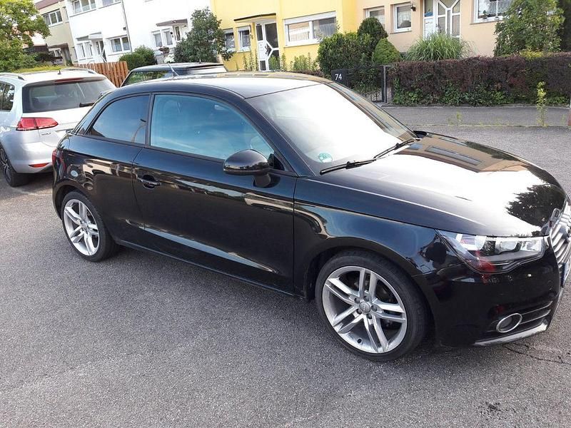 Schwarz Gebraucht 2012 Audi A1 Ambition Kleinwagen | 6.500 € (Guter Preis) - Bild 1/4