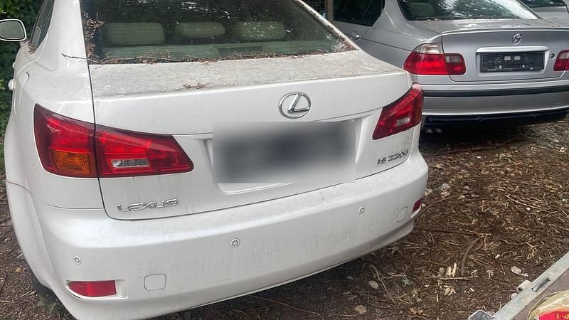 Second-hand Lexus IS220d 170 CP (125 kW) 2008 Alb Berlinǎ
