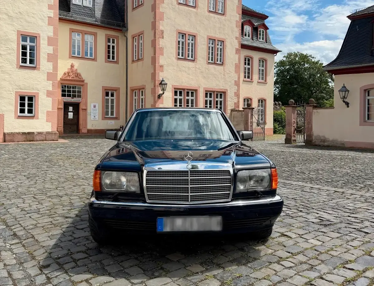 Gebraucht Mercedes 560 286 PS (210 kW) 1990 Blau Limousine