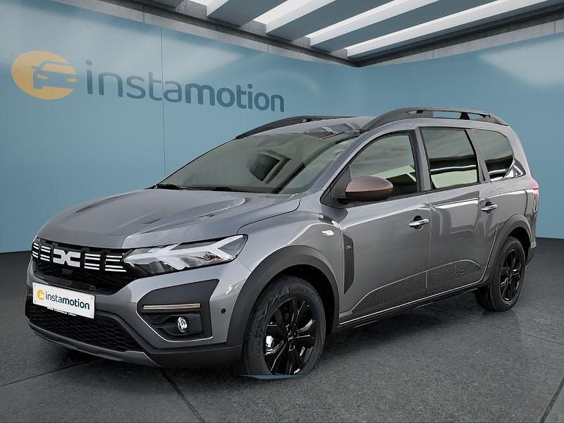 Grau Gebraucht 2024 Dacia Jogger Van / Kleinbus | 28.399 € (Etwas zu teuer) - Bild 1/4