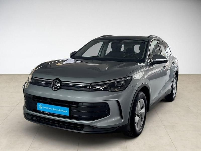 Gebraucht VW Tiguan 131 PS (96 kW) 2025 Silber SUV