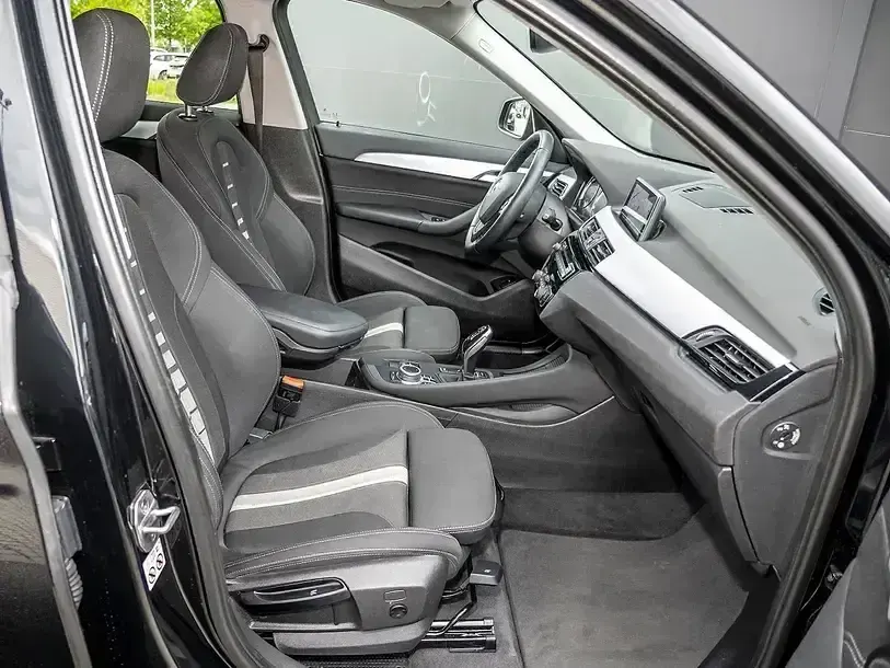 Gebraucht BMW X1 Sport Line 190 PS (139 kW) 2020 Schwarz SUV