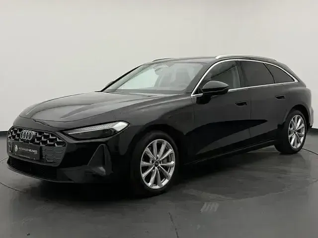 Gebraucht Audi A5 Sport 204 PS (150 kW) 2025 Mythosschwarz metallic Kombi