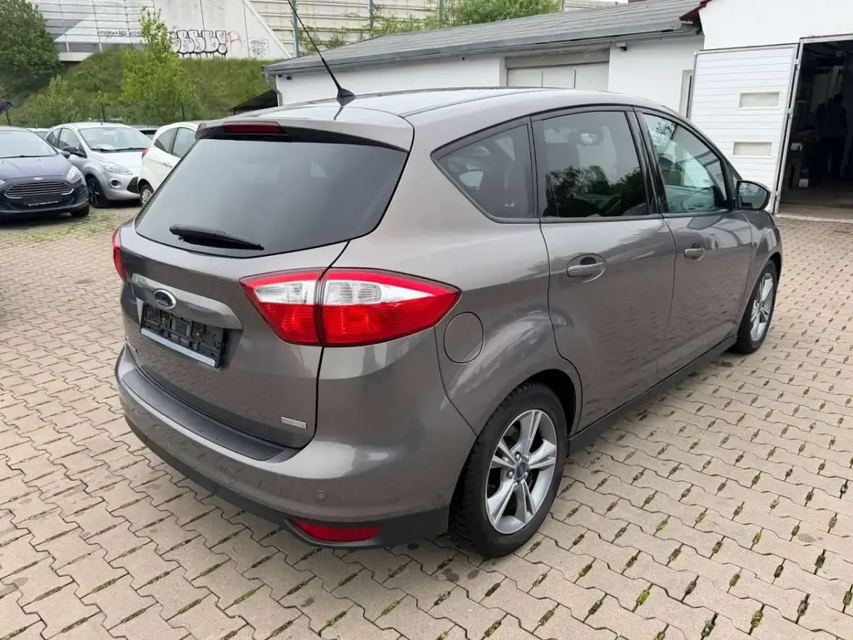 Używany Ford C-MAX SYNC Edition 125 KM (91 kW) 2014 Brązowy Minivan