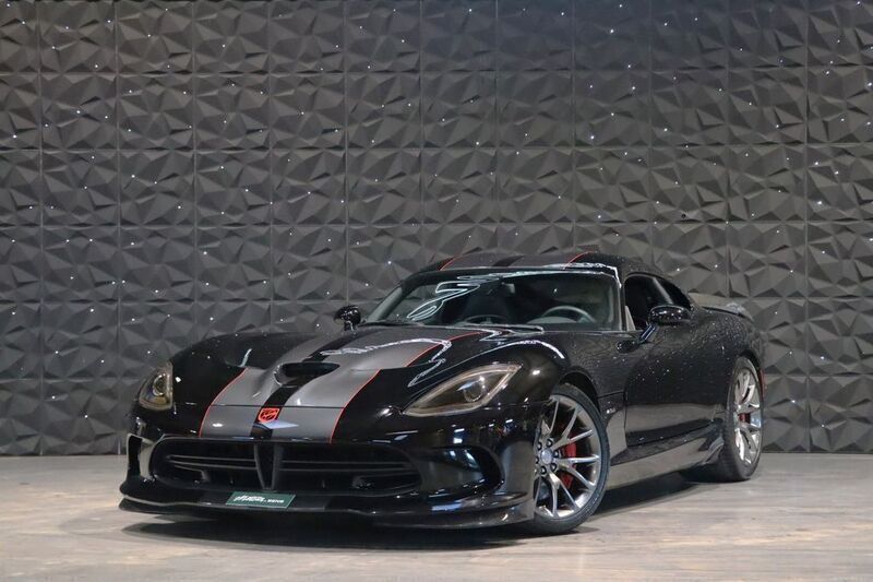 Second-hand Dodge Viper 649 CP (477 kW) 2014 Negru Coupe