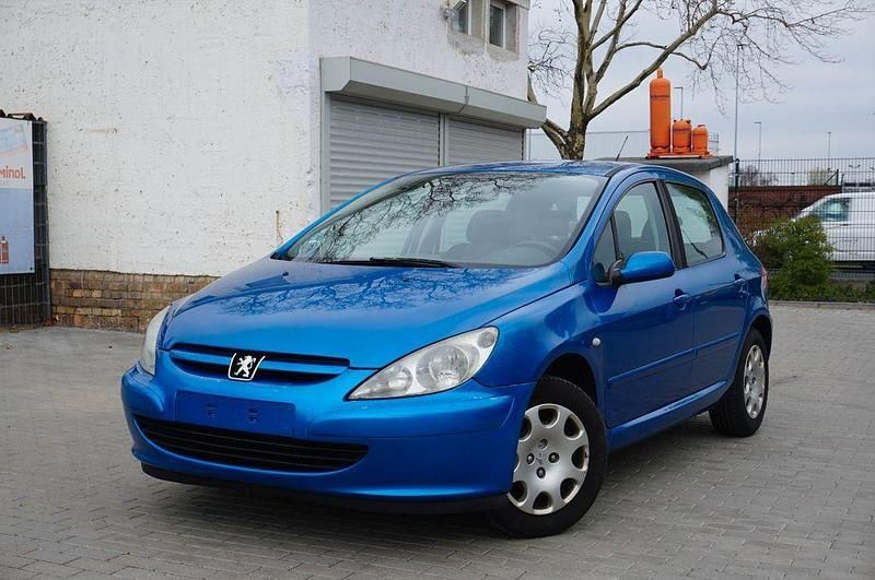 Blau Gebraucht 2005 Peugeot 307 Tendance Limousine | 880 € (Guter Preis) - Bild 1/4