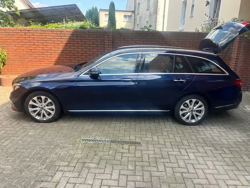 Gebraucht Mercedes E350 258 PS (189 kW) 2018 Limousine
