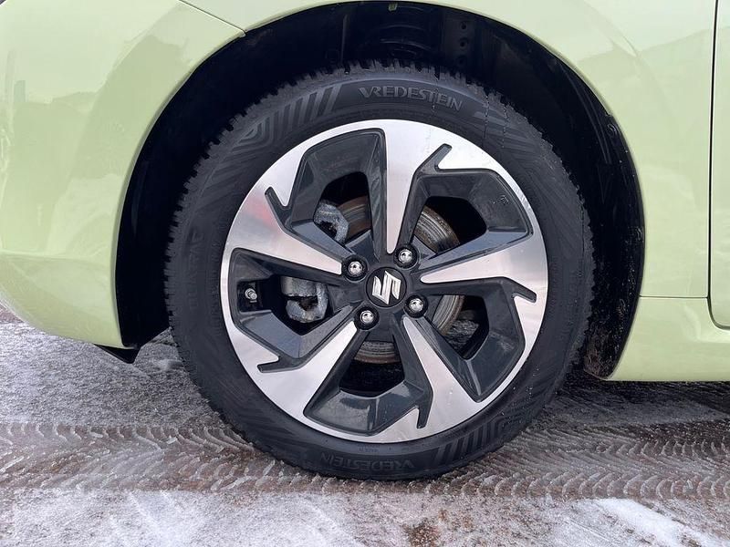 Gebraucht Suzuki Swift Comfort+ 83 PS (61 kW) 2025 Gelb Kleinwagen