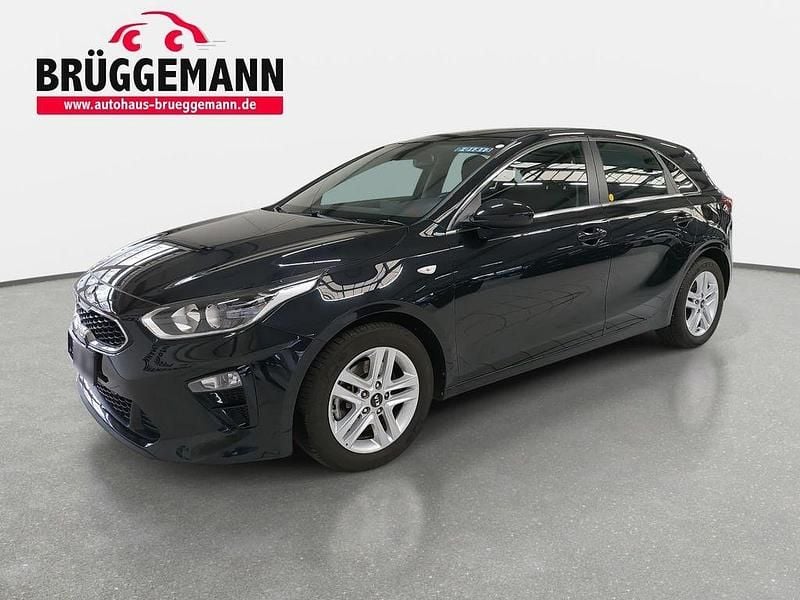 Gebraucht Kia Ceed Comfort 140 PS (102 kW) 2019 Schwarz Kleinwagen