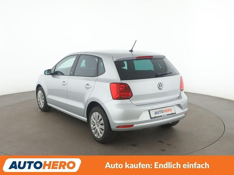 Gebraucht VW Polo Sound 75 PS (55 kW) 2017 Grau Kleinwagen