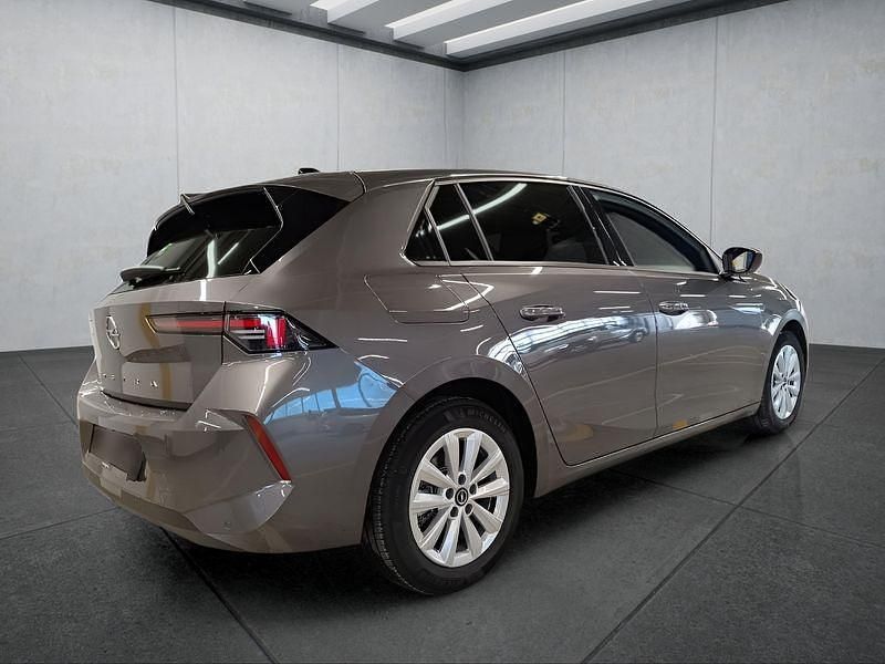Gebraucht Opel Astra 131 PS (96 kW) 2025 Grau Limousine