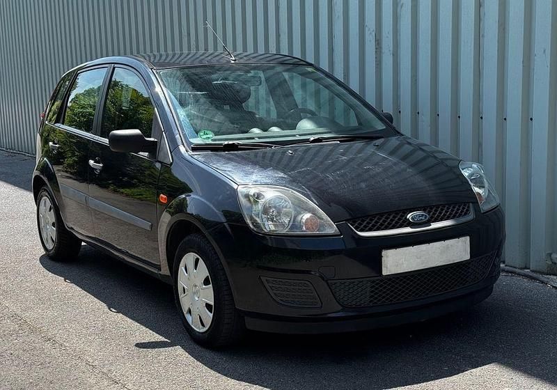 Schwarz Gebraucht 2007 Ford Fiesta Kleinwagen | 2.490 € (Fairer Preis) - Bild 1/4