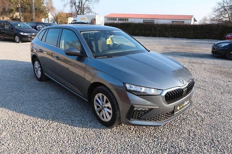 Gebraucht Skoda Scala Selection 116 PS (85 kW) 2025 Grau Kleinwagen