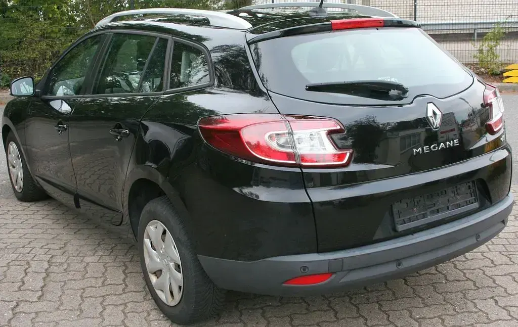 Gebraucht Renault Mégane LIMITED 110 PS (80 kW) 2015 Schwarz Limousine