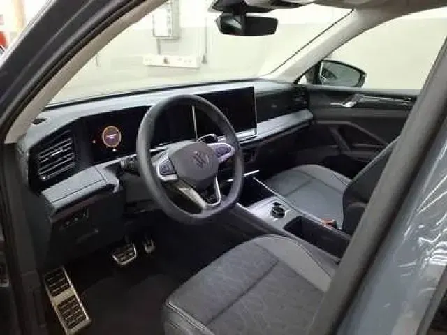 Gebraucht VW Tiguan Goal 131 PS (96 kW) 2025 Grau SUV
