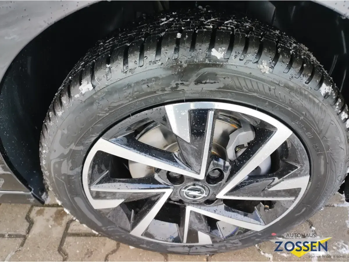 Neu Opel Corsa 101 PS (74 kW) 2026 Schwarz Kleinwagen