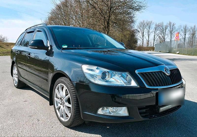 Gebraucht Skoda Octavia 105 PS (77 kW) 2009 Schwarz Kombi