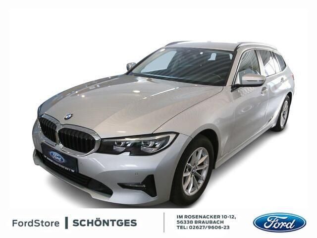 Silber Gebraucht 2020 BMW 320 Sport Line Kombi | 22.780 € (Fairer Preis) - Bild 1/3