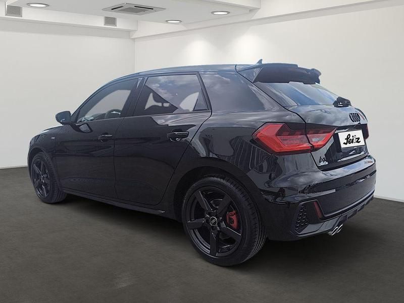 Neu Audi A1 Sportback S-Line 207 PS (152 kW) 2025 Mythosschwarz metallic Kleinwagen