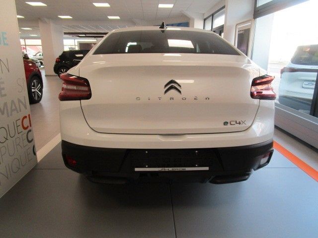 Gebraucht Citroën e-C4 Shine 100 kW (136 PS) 2023 Weiß Limousine