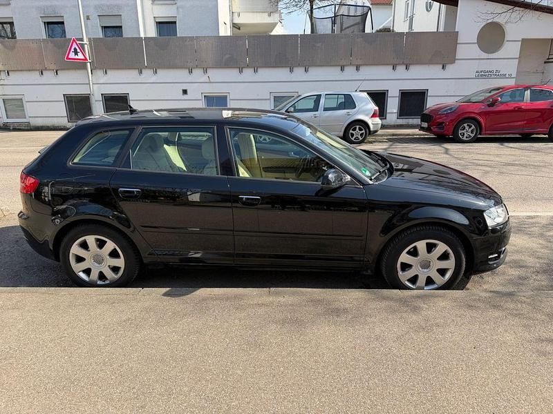 Gebraucht Audi A3 Attraction 125 PS (91 kW) 2010 Schwarz Kleinwagen