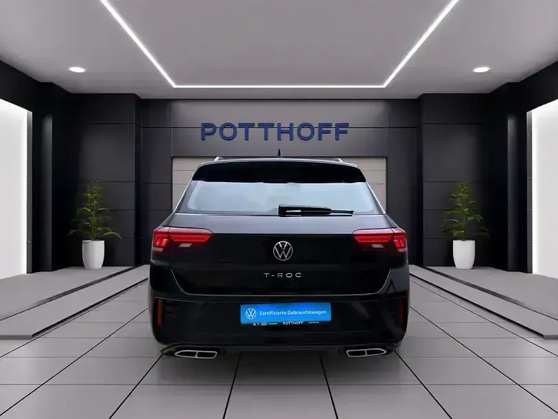 Gebraucht VW T-Roc R-line 110 PS (80 kW) 2024 Deep black perleffekt SUV