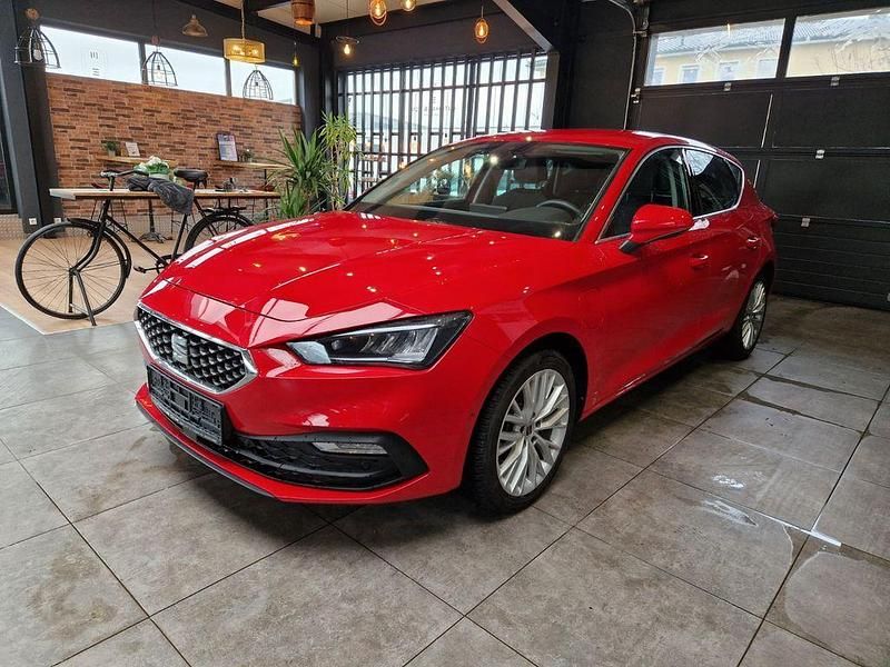 Gebraucht Seat Leon XCELLENCE 204 PS (150 kW) 2023 Rot Limousine