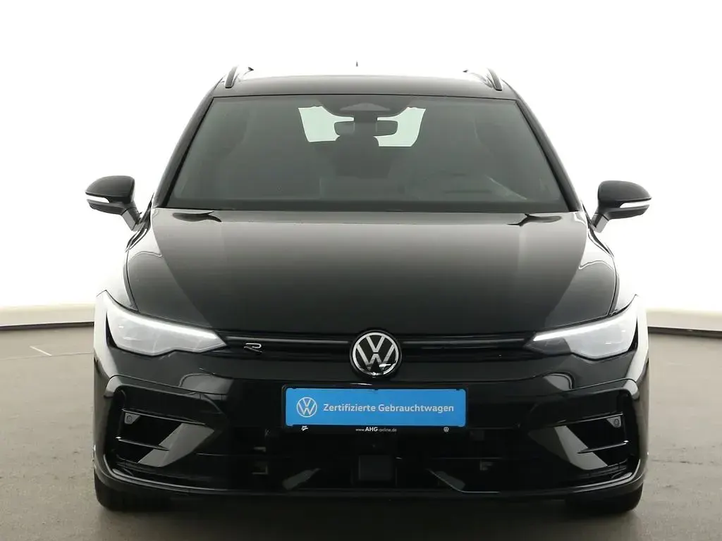 Gebraucht VW Golf VIII R 333 PS (244 kW) 2025 Grenadillschwarz metallic Kombi