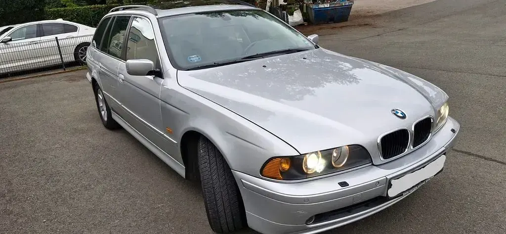 Usata BMW 520 170 CV (125 kW) 2003 Argento Station wagon