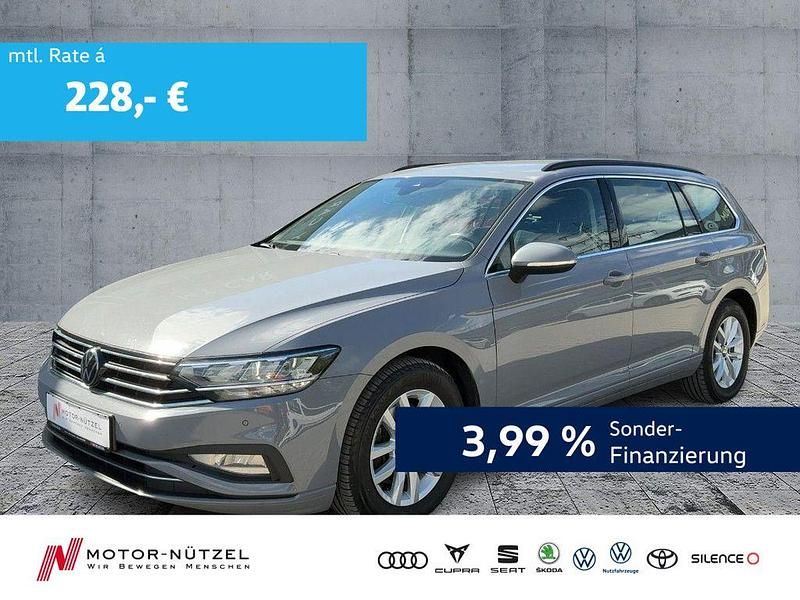 Grau Gebraucht 2022 VW Passat Business Kombi | 17.750 € (Guter Preis) - Bild 1/4