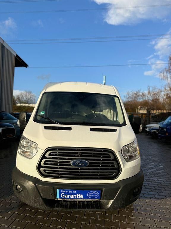 Gebraucht Ford Transit Trend 105 PS (77 kW) 2019 Weiß Van / Kleinbus