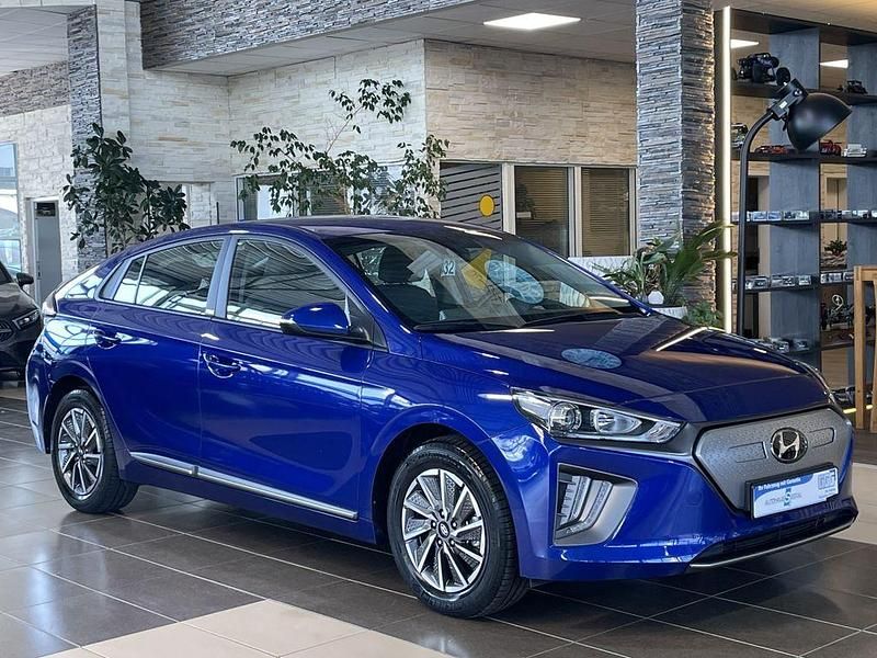 Blau Gebraucht 2021 Hyundai Ioniq 6 Limousine | 16.940 € (Superpreis) - Bild 1/4