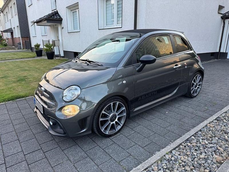Grau Gebraucht 2017 Abarth 595C Turismo Cabrio | 15.990 € (Guter Preis) - Bild 1/4