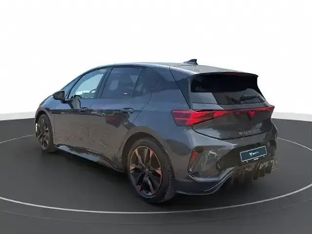 Neu Cupra Born 139 kW (190 PS) 2026 Grau Kleinwagen
