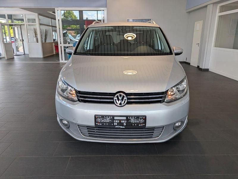 Gebraucht VW Touran Highline 140 PS (102 kW) 2011 Silber Van / Kleinbus