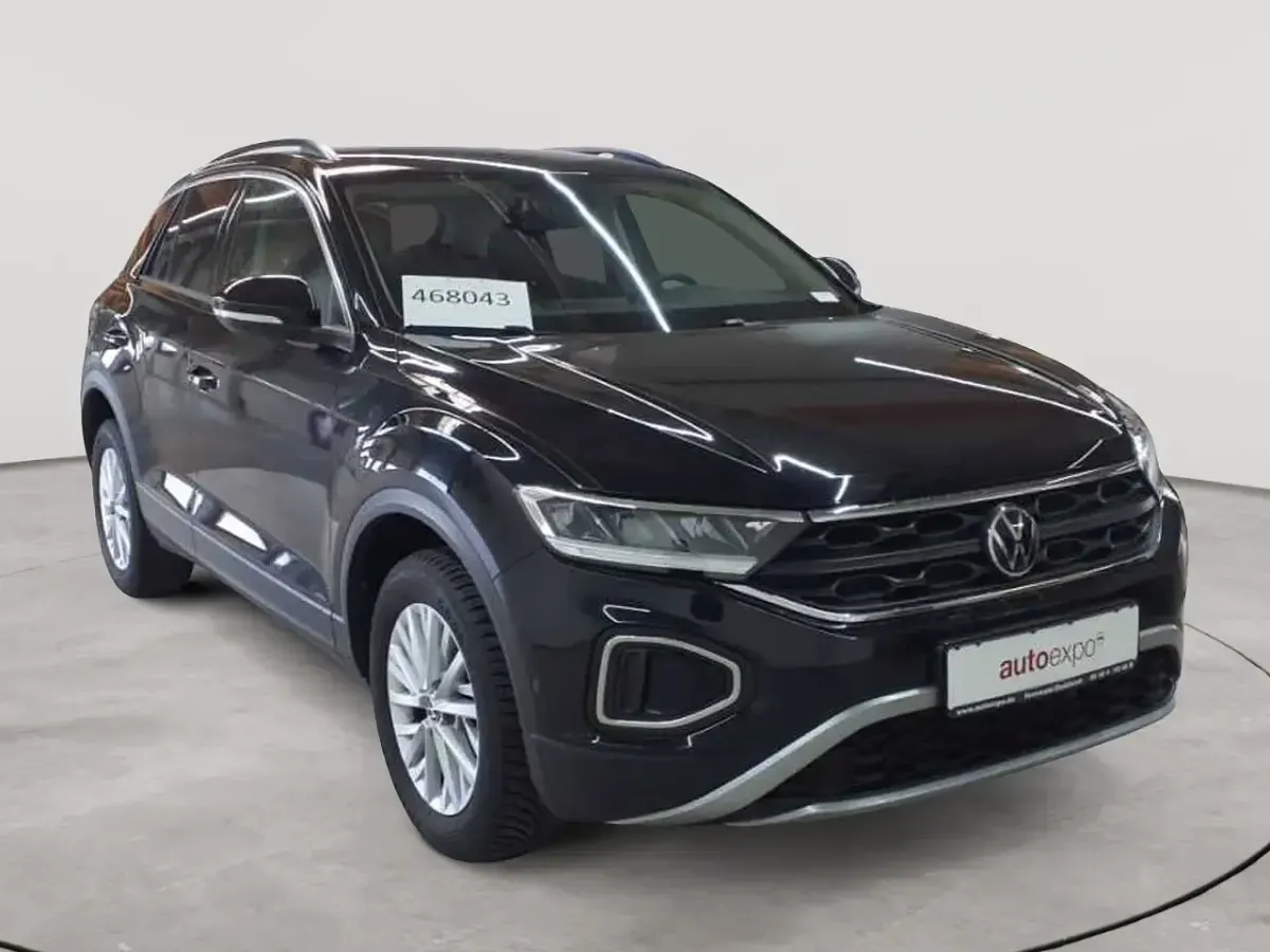 Second-hand VW T-Roc Life 150 CP (110 kW) 2025 SUV