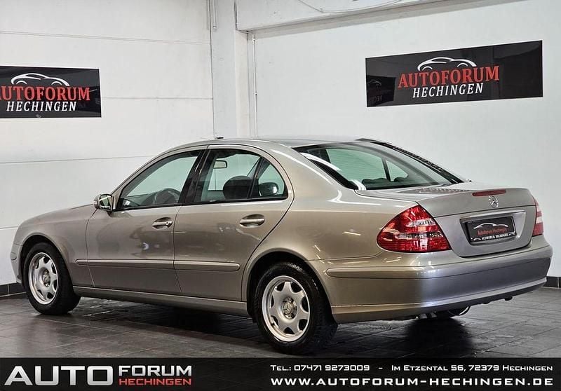 Gebraucht Mercedes E200 122 PS (89 kW) 2006 Silber Limousine