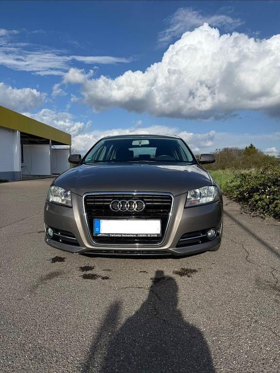 Gebraucht Audi A3 105 PS (77 kW) 2012 Kleinwagen