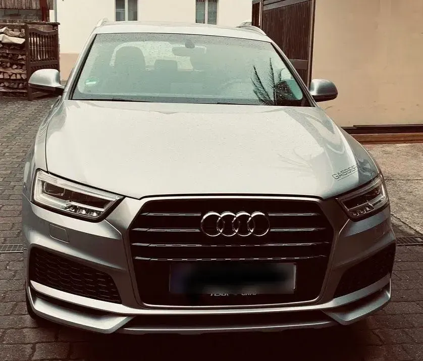 Gebraucht Audi Q3 Sport 150 PS (110 kW) 2017 Silber SUV