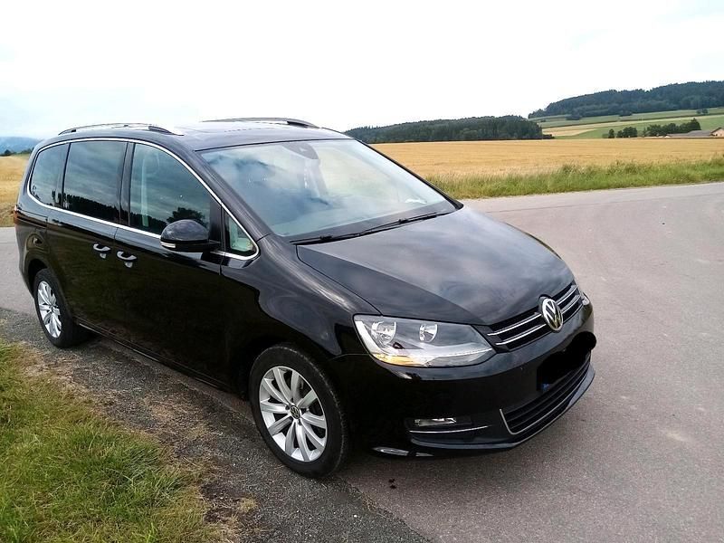 Gebraucht VW Sharan Highline 184 PS (135 kW) 2017 Schwarz Van / Kleinbus