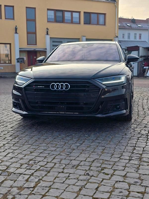 Schwarz Gebraucht 2019 Audi A8 S-Line Limousine | 46.000 € (Etwas zu teuer) - Bild 1/4