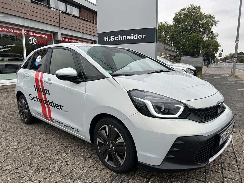 Weiß Gebraucht 2024 Honda Jazz Advance Kleinwagen | 25.900 € (Fairer Preis) - Bild 1/4