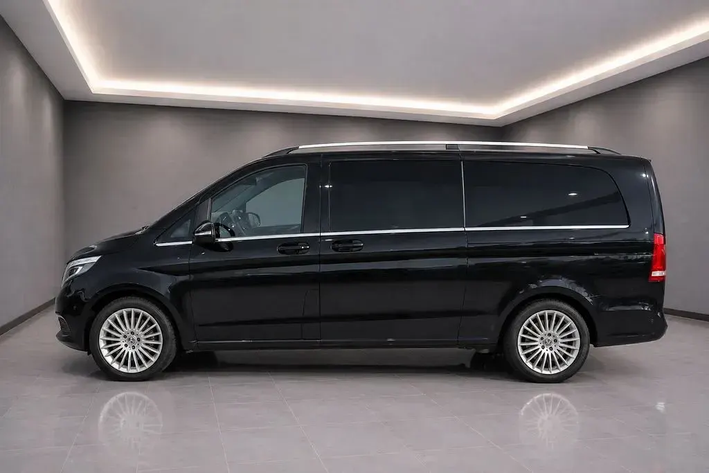 Gebraucht Mercedes V250 190 PS (139 kW) 2019 Schwarz Van / Kleinbus