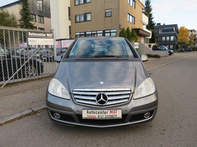 Gebraucht Mercedes A180 116 PS (85 kW) 2009 Grau Limousine