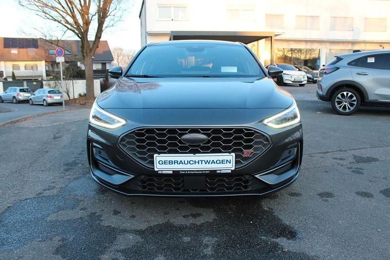 Gebraucht Ford Focus ST 280 PS (205 kW) 2022 Magneticgrau metallic Limousine