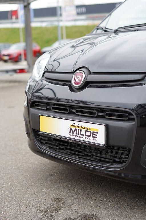 Neu Fiat Panda 69 PS (50 kW) 2025 Schwarz Kleinwagen
