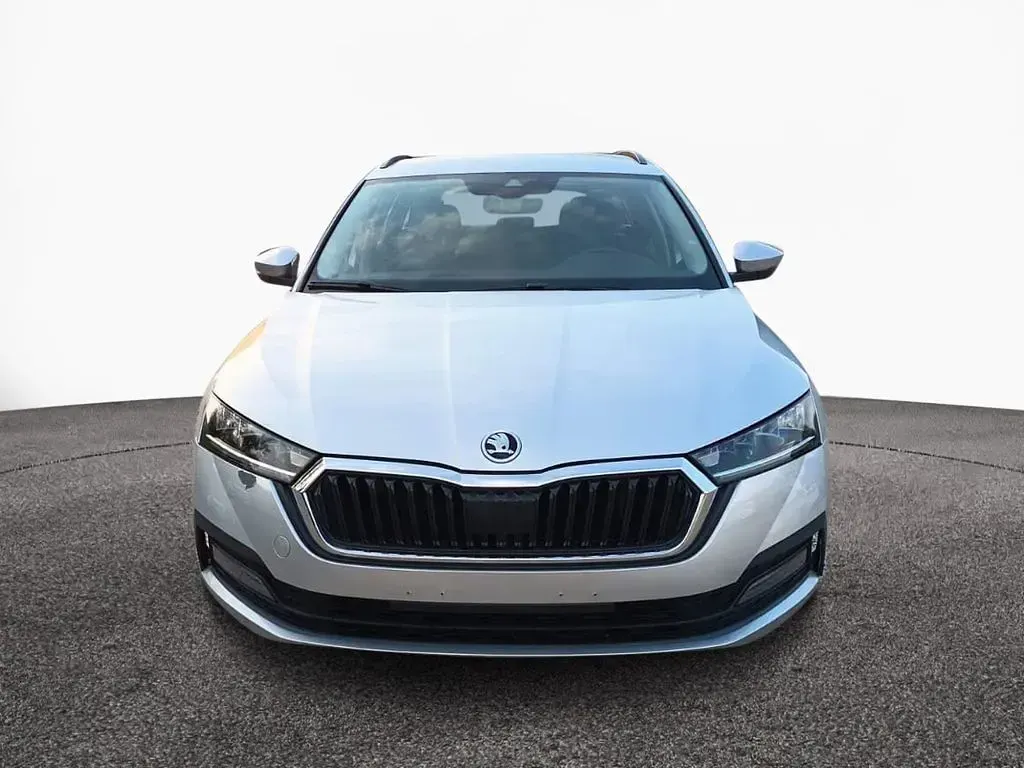 Gebraucht Skoda Octavia Ambition 150 PS (110 kW) 2022 Silber Kombi