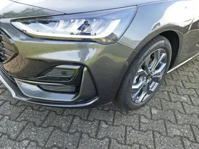 Second-hand Ford Focus ST-Line 125 CP (91 kW) 2024 Gri Break